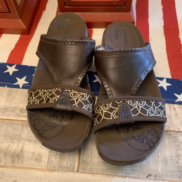 Excellent Women’s MERRELL Form Aircushion Brown Leather Sandals Size US 6 Shoes - Picture 2 of 13